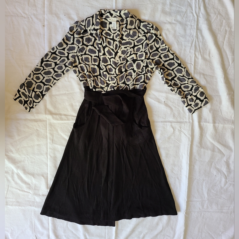 Diane VonFurstenberg DVf wrap  dress size 4